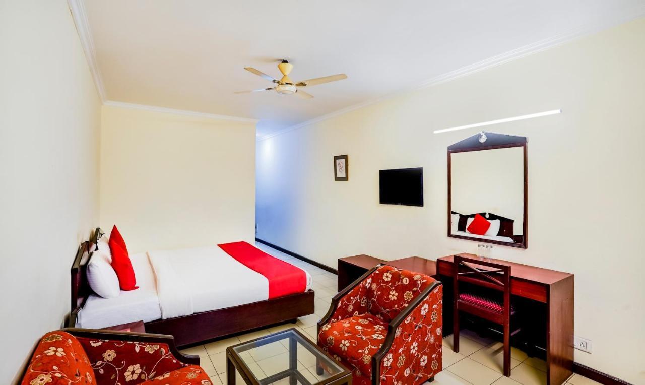 Hotel Oscar Regency Pancskula Kültér fotó