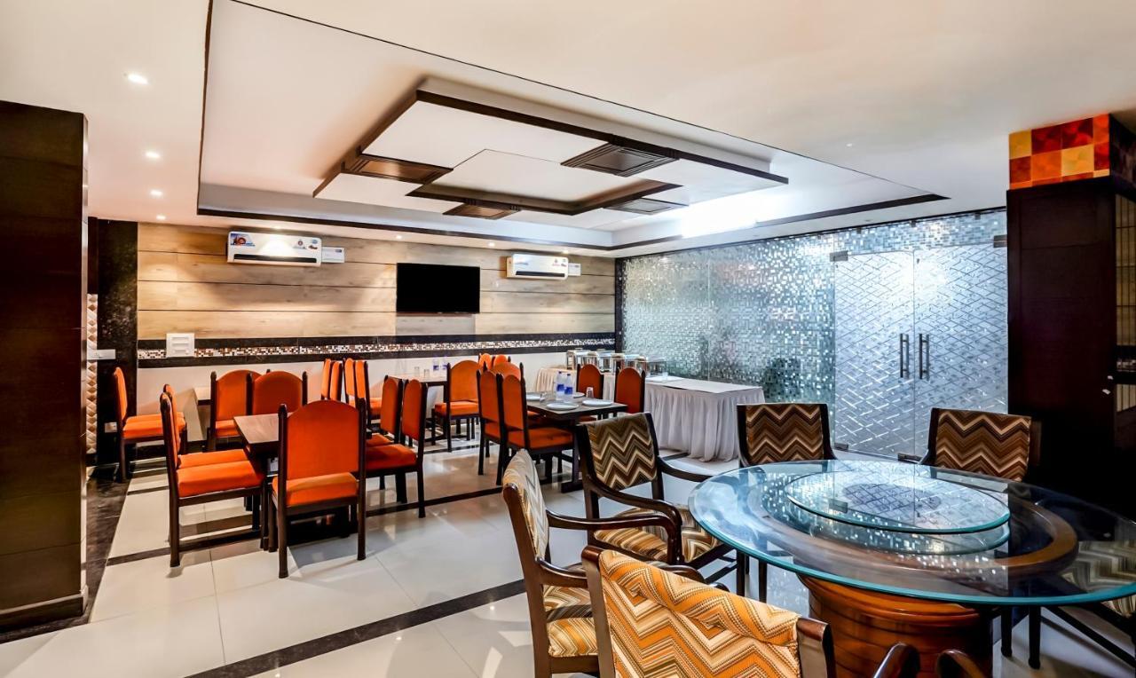 Hotel Oscar Regency Pancskula Kültér fotó